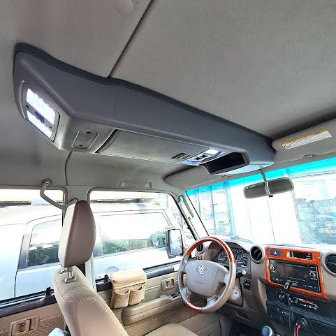 D.A.G | LANDCRUISER 79 SERIES ROOF CONSOLE D/C