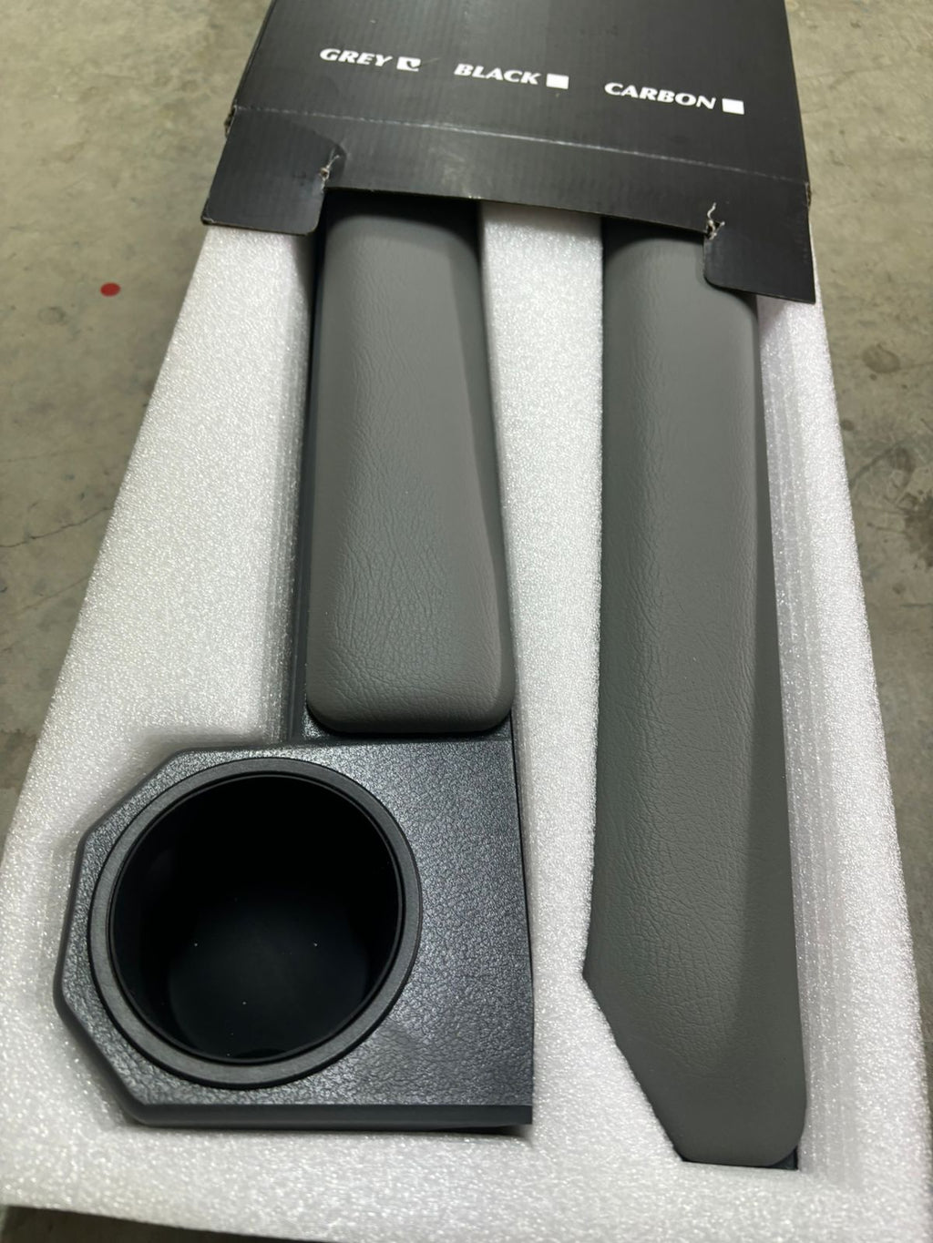 D.A.G | LAND CRUISER 79 Series Armrest & cupholder [Grey] (magnetic)